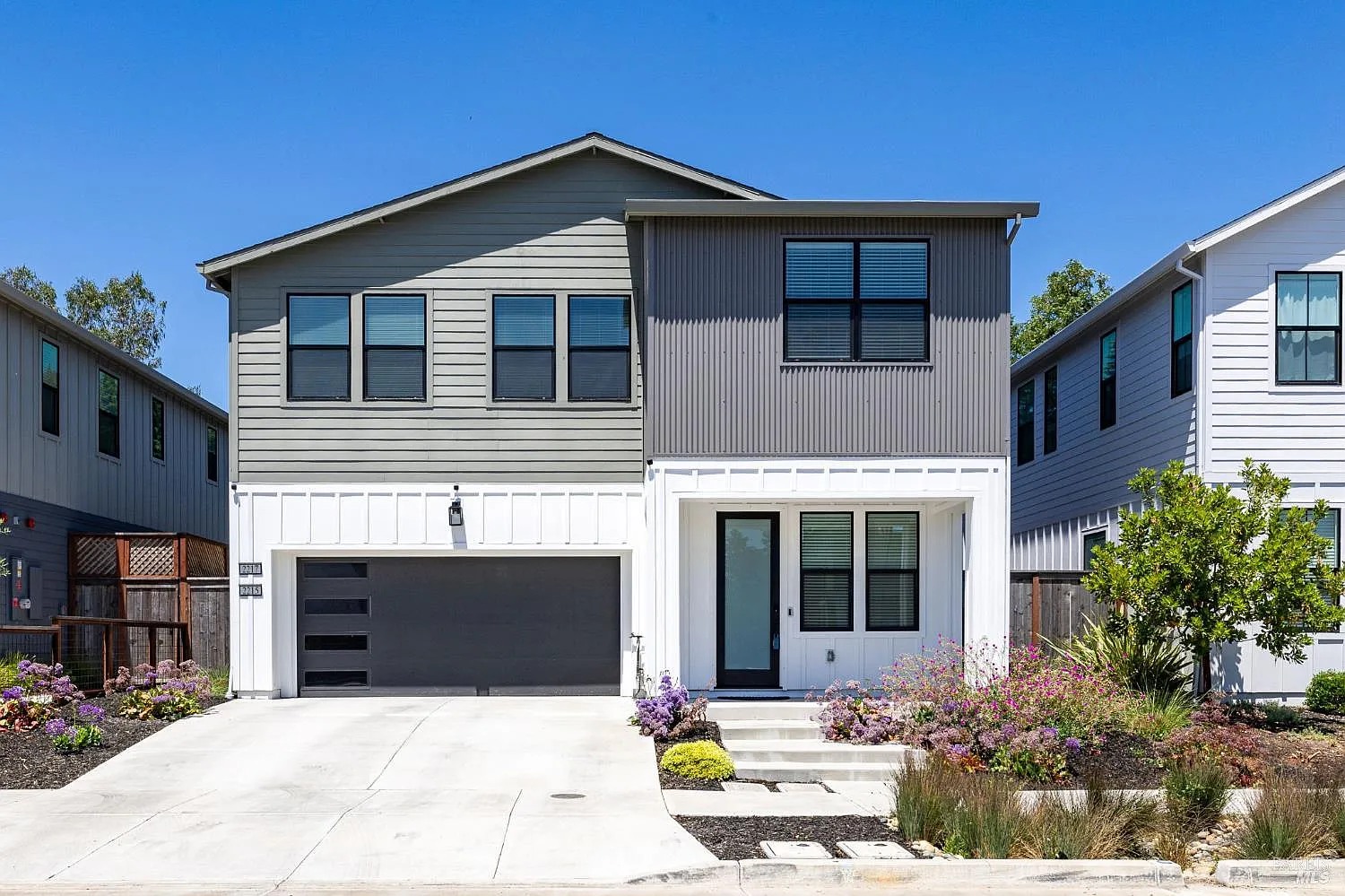 2215 - 2217 Versaro Drive - Photo 2