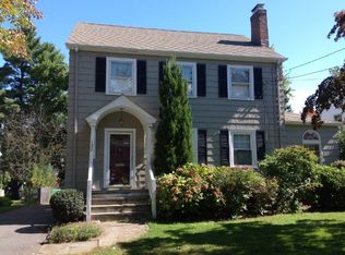 132 Griswold Dr, West Hartford, CT 06119