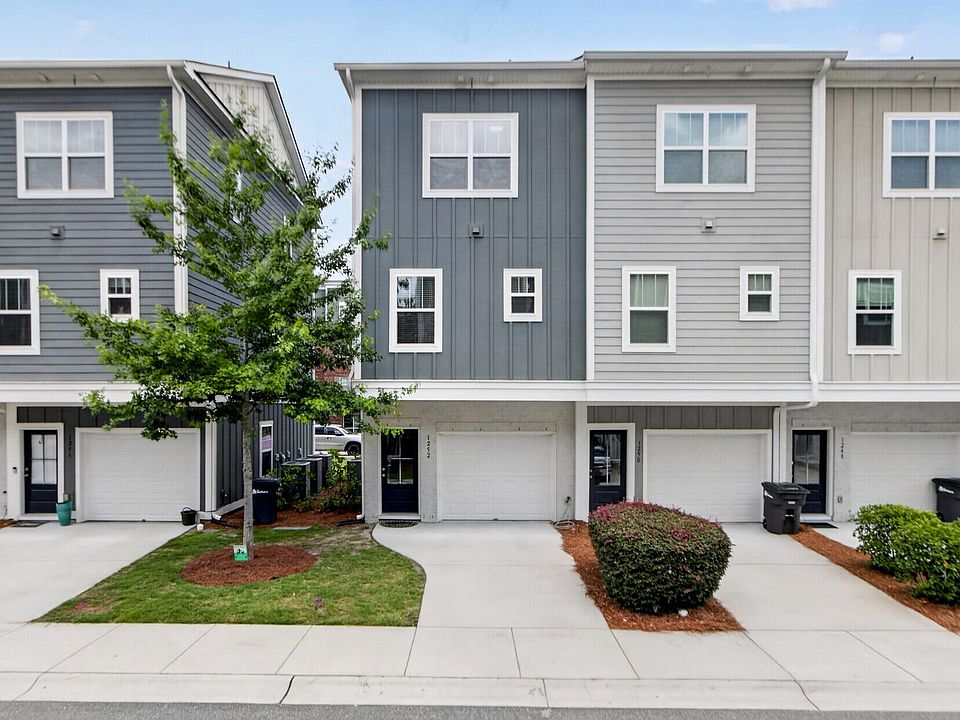 1st image of 1252 Allusion Ln #201