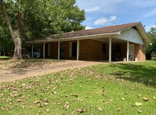 21 Covington Dr, Grenada, MS 38901
