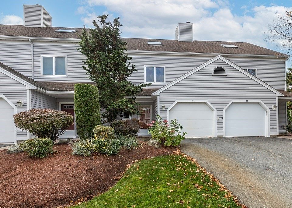 1st image of 9 Carriage Hill Ln #2605