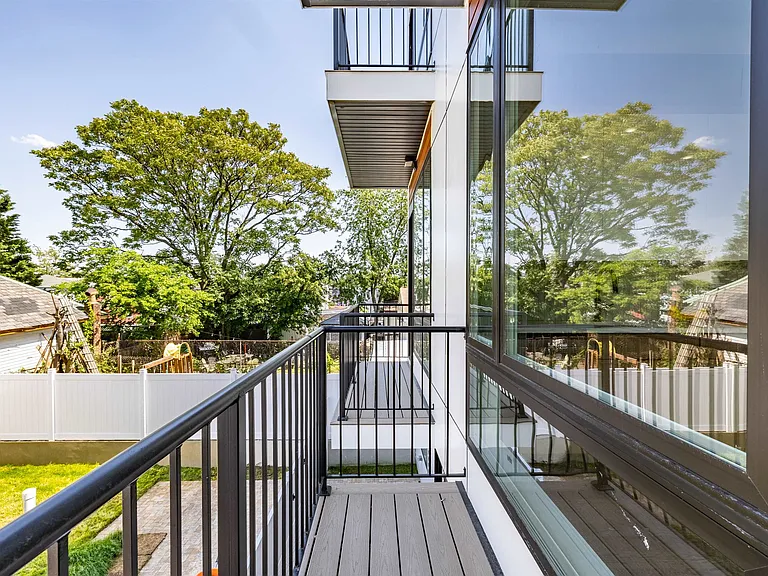 40 Lembeck Ave #201 — Photo 7