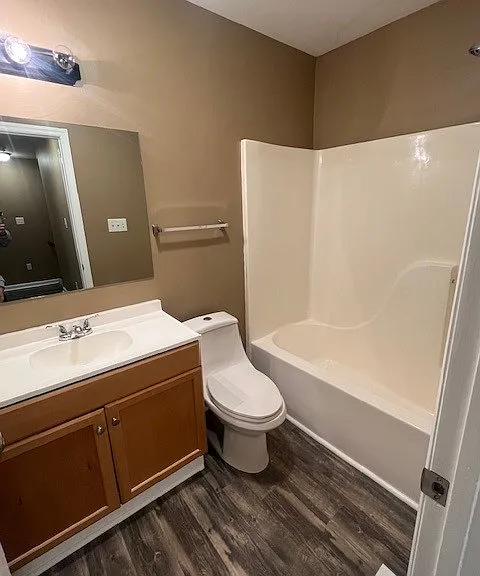 1052 Merrick Dr #1 — Photo 5