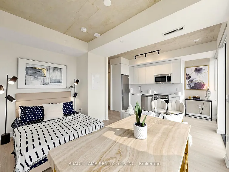 284 King St E #1908 — Photo 14