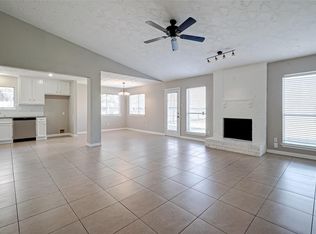10906 Fallbrook Dr, Houston, TX 77064
