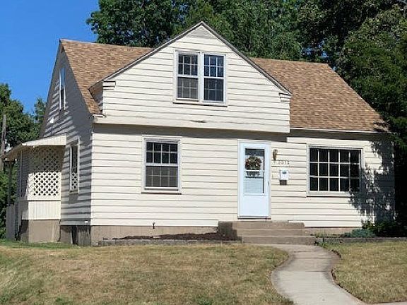 4th image of 3312 Carolina Ave