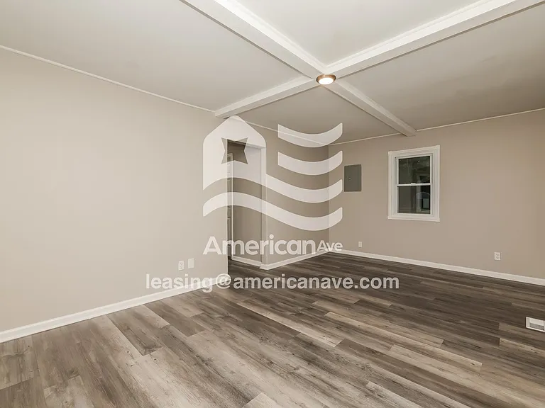 1564893_003_living_room_3.jpg