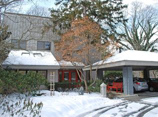 91 Applegate St, Middletown, NJ 07748