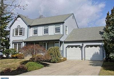1st image of 9 Patrick Henry Dr