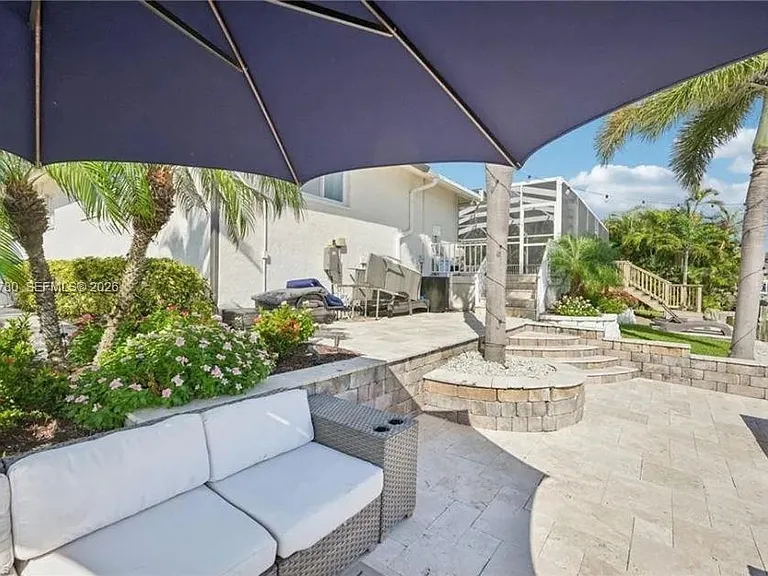 444 N Barfield Dr — Photo 35