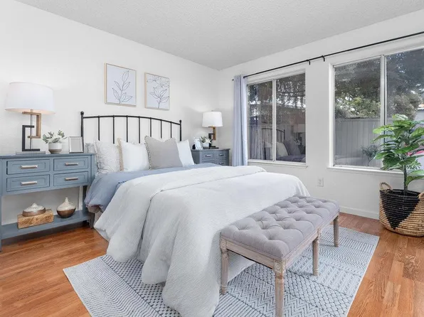 1711 Eastbrook Ct, Santa Cruz, CA 95062