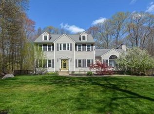 84 Prospect St, Upton, MA 01568
