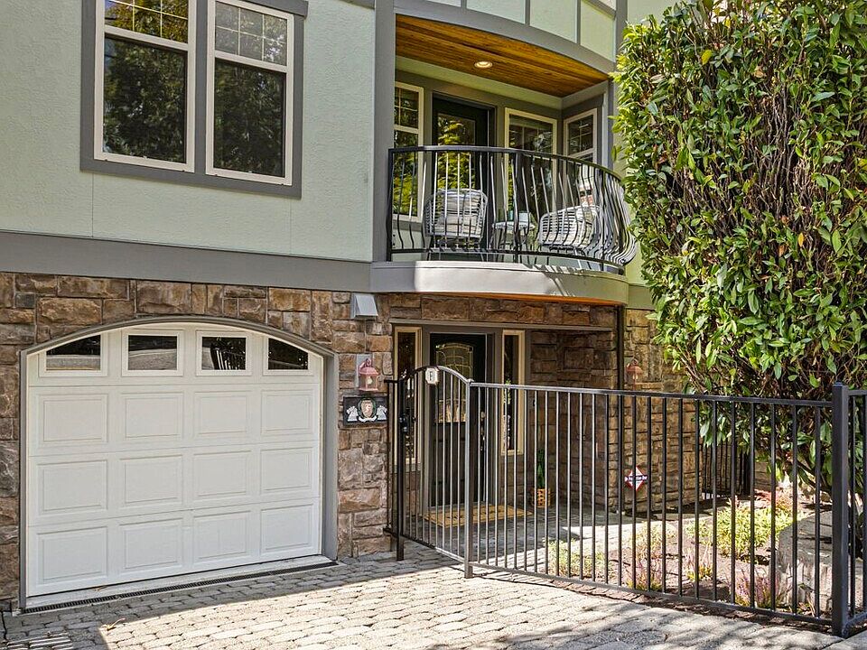 1st image of 4423 Phinney Avenue N #F