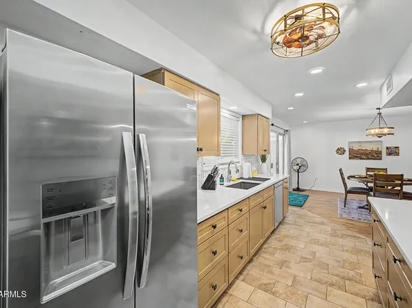 17468 N DEL WEBB Boulevard, Sun City, AZ 85373
