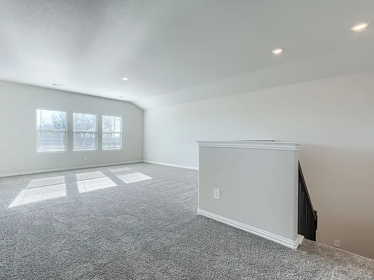 906 Jennie St — Photo 19
