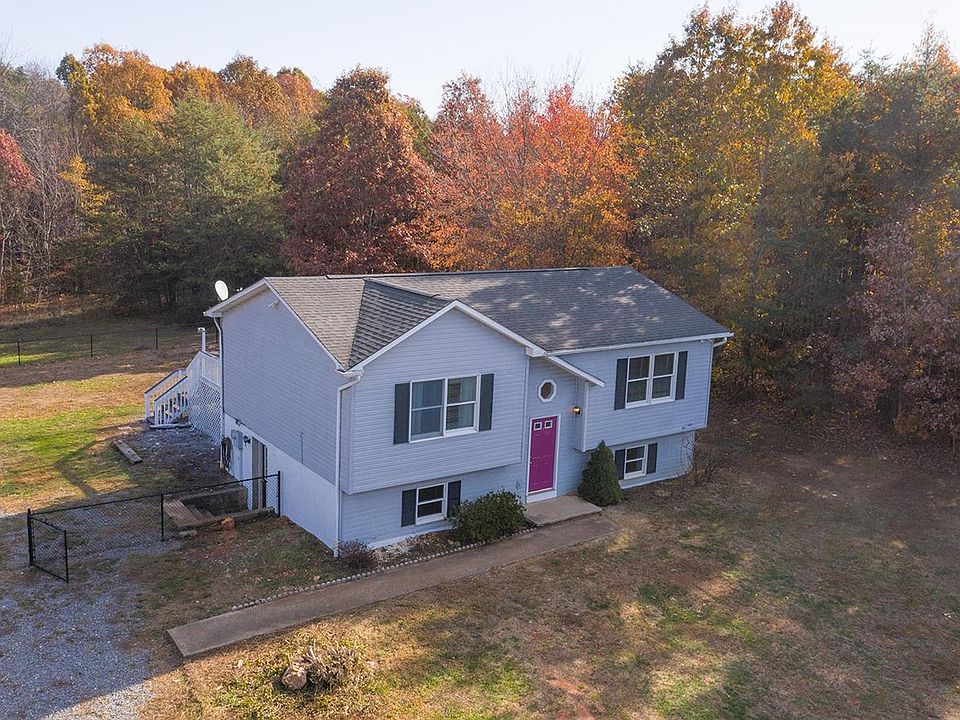 1st image of 414 Leonard Ln