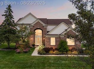 9335 W Walden Dr, Van Buren Township, MI
