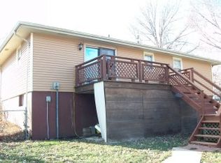 311 Gregory Dr, Gower, MO 64454
