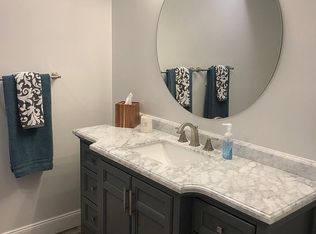 1407 Heatherwood Ln, Ann Arbor, MI