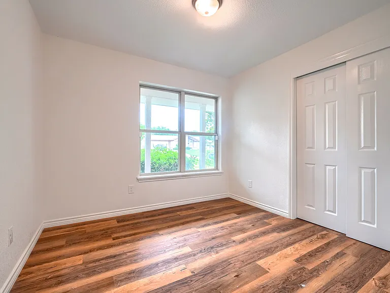 1246 Woodburn Trl — Photo 15