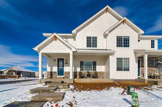 1st image of 223 Turnberry Dr