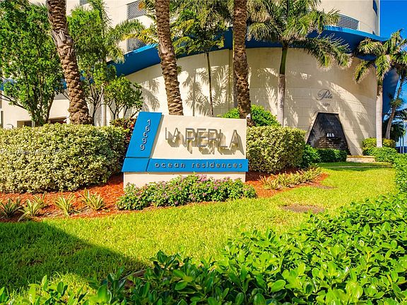 2nd image of 16699 Collins Ave APT 2809