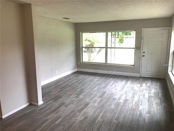 3rd image of 4803 Caserta St