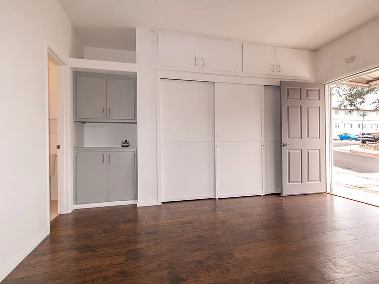 4486 Valeta St — Photo 8
