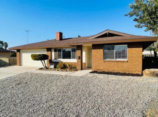 678 Monterey Pl, Hemet, CA 92543