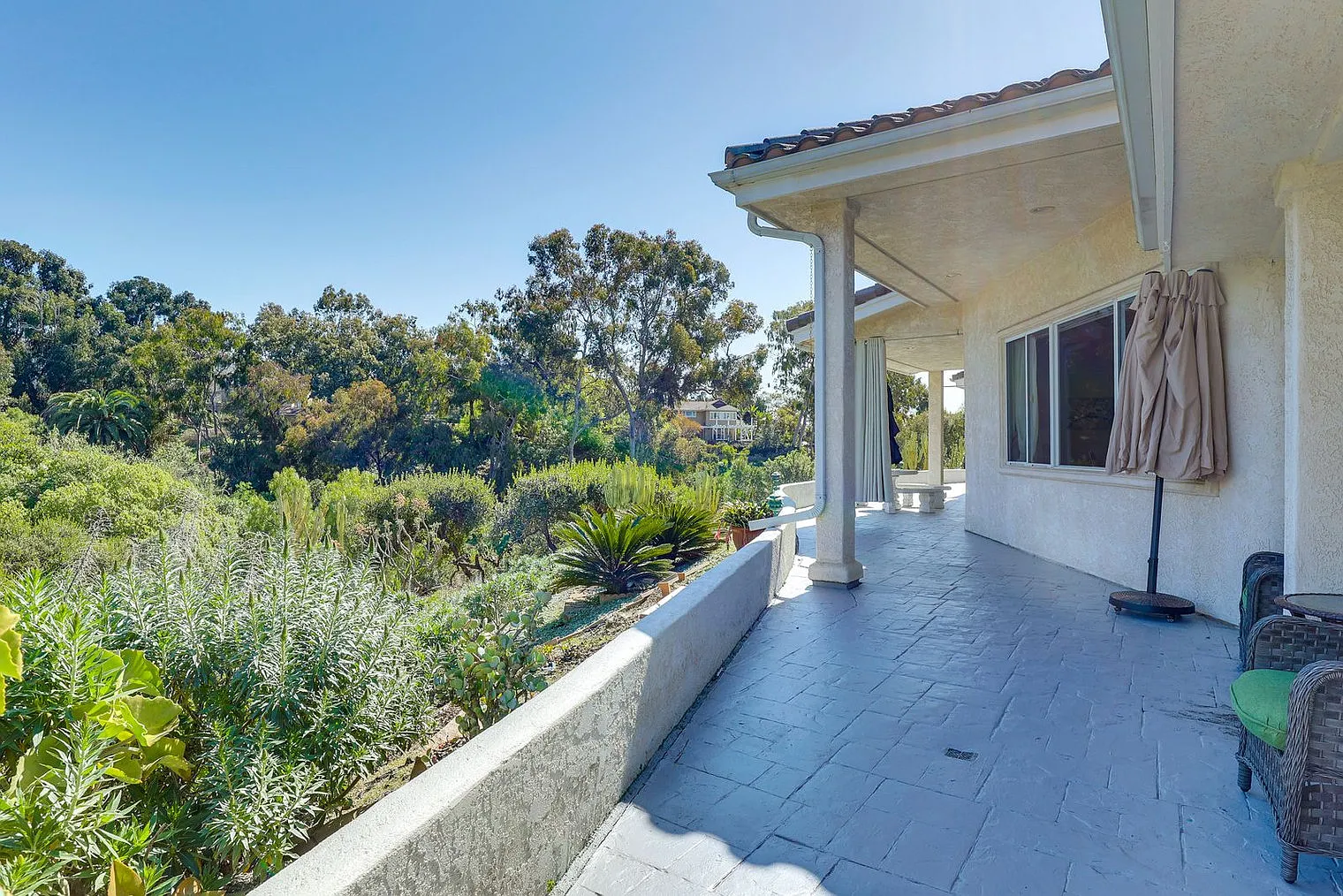 3 bed, 3.0 bath, 2723 sqft, $6,354 — Photo 3