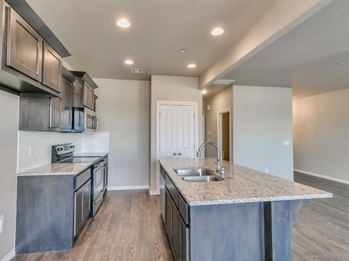 3 Bed 2 Bath 1 Car Garage Duplex Townhome ** Moore Schools — Photo 4