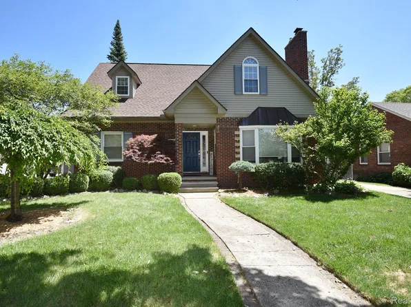 4196 Wakefield Rd, Berkley, MI 48072