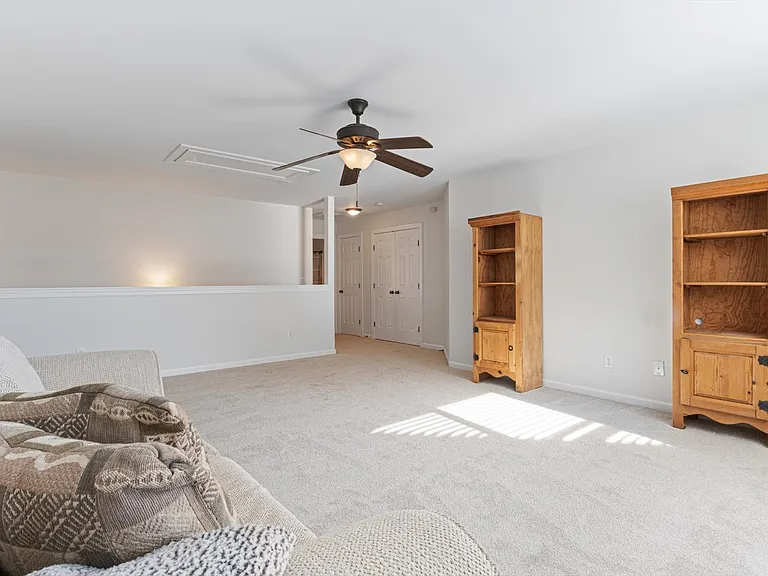 614 Patriot Ln — Photo 29