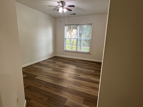 5th image of 3820 Lightfoot St Unit 120
