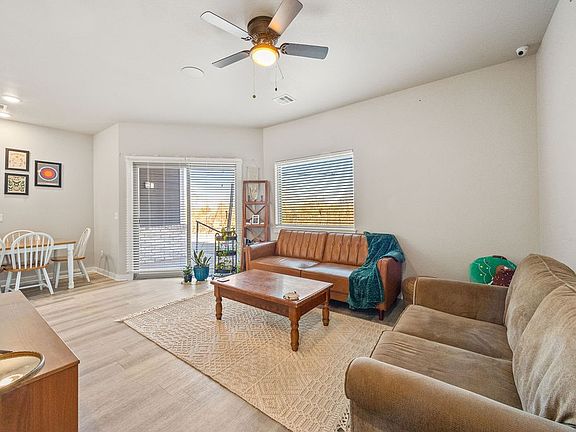 3rd image of 281 W Ash St #2