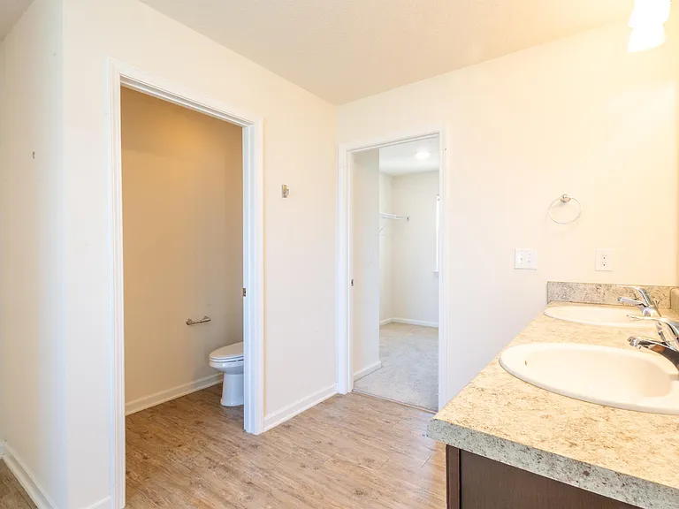 5888 Southern Bell Ct — Photo 41