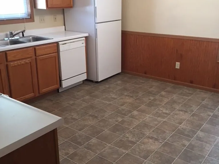 4916 Charm Oak Dr — Photo 3