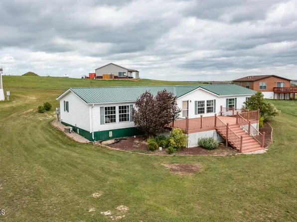 5474 Boat Ave, Glen Ullin, ND 58631