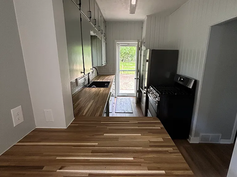 722 S Jefferson St — Photo 4