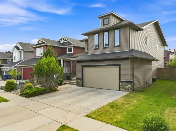 22 E Westfall Dr, Okotoks, AB T1S 0K1