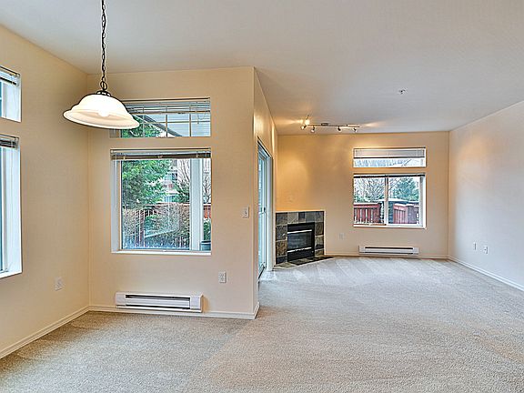 4th image of 15325 SE 155th Pl Unit C1