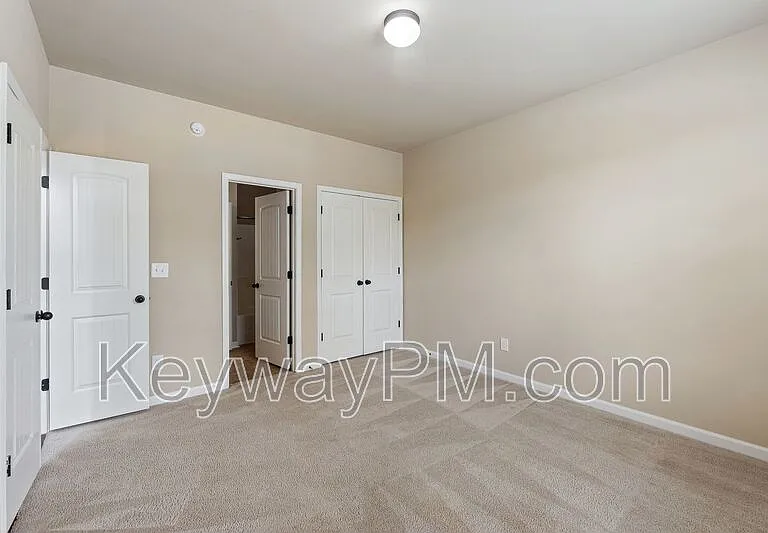 6017 Reynolds Cir — Photo 7