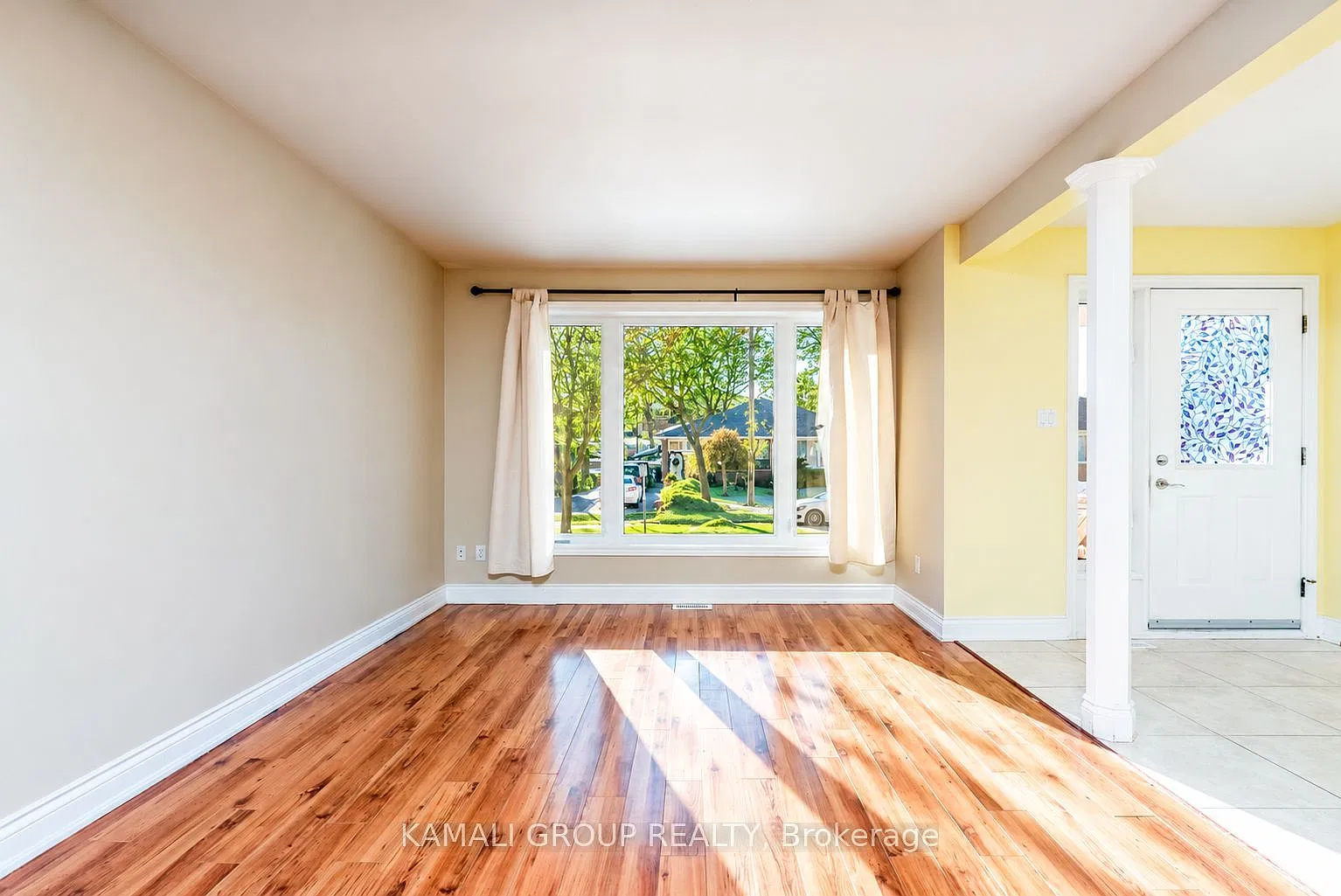 3 bed, $2,640 — Photo 3