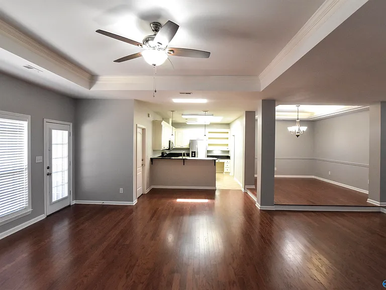 118 Canterbury Dr — Photo 7