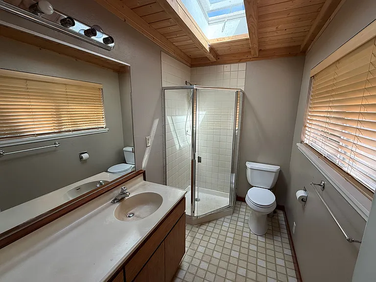 527 Encino Dr — Photo 7