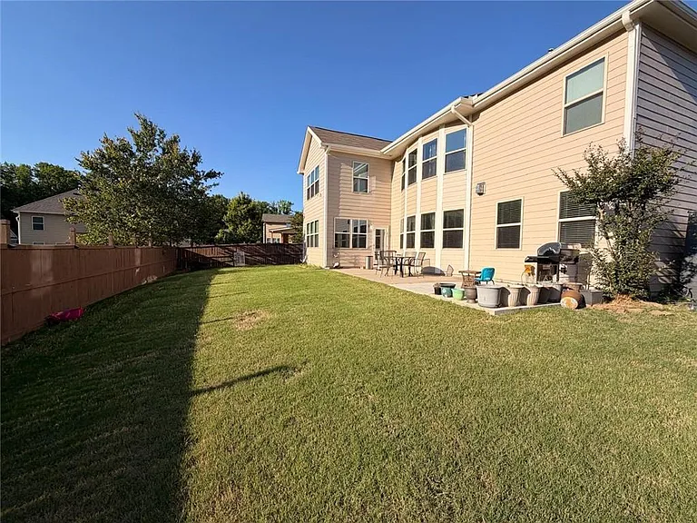 4415 Highfield Dr — Photo 16