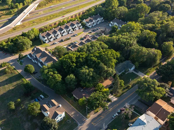 Calibre Ridge, 155 Capitol Vw W #157, Saint Paul, MN 55113