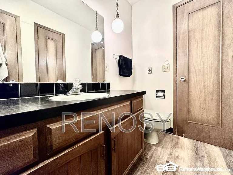 3006 Fleur Dr — Photo 23