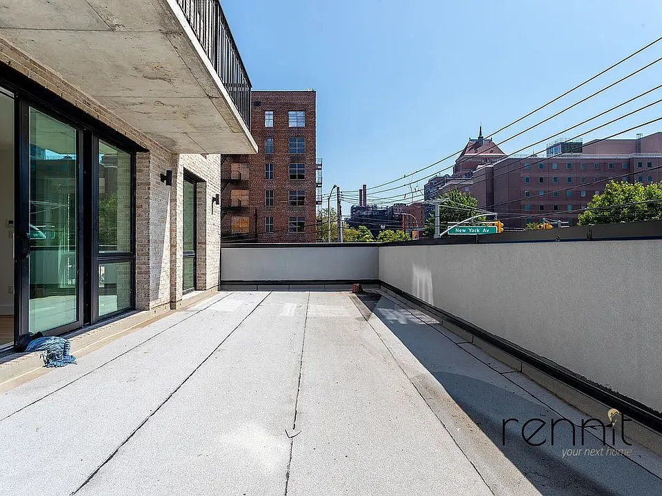 676 New York Ave #2A
