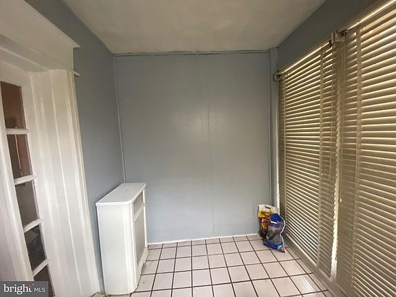 2nd image of 5132 N Hutchinson St